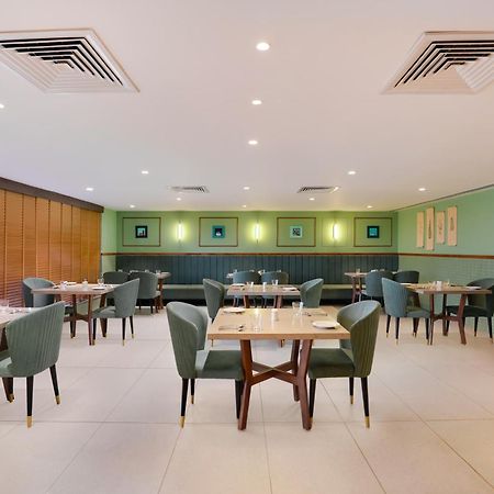 Lemon Tree Hotel, Райкот Екстериор снимка